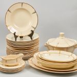 950 2354 DINNERWARE